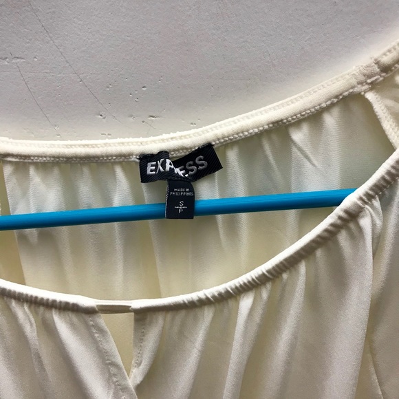 Express Size SM, Cream Colored Long Sleeved Top - Picture 3 of 3